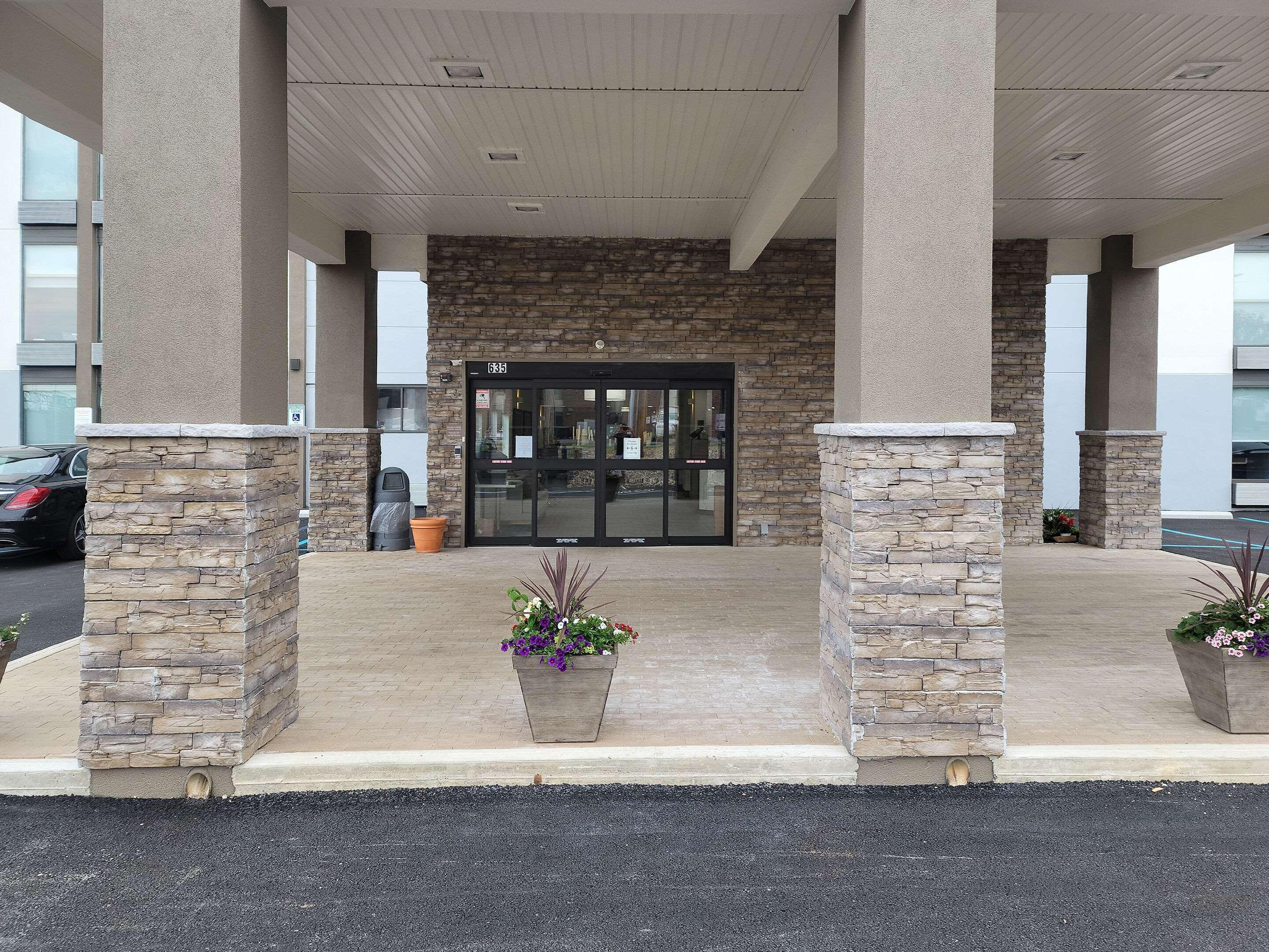 Comfort Inn & Suites Wyomissing-Reading Exteriör bild